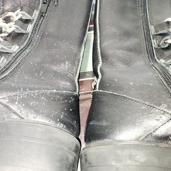 Black leather boots - Picture 2 of 6